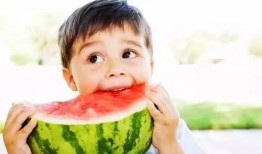 阿哲前排吃瓜,揭秘娱乐圈幕后风云